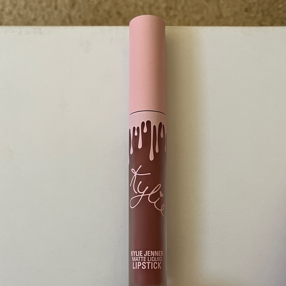 Kylie Cosmetics Matte Liquid Lipstick - Twenty